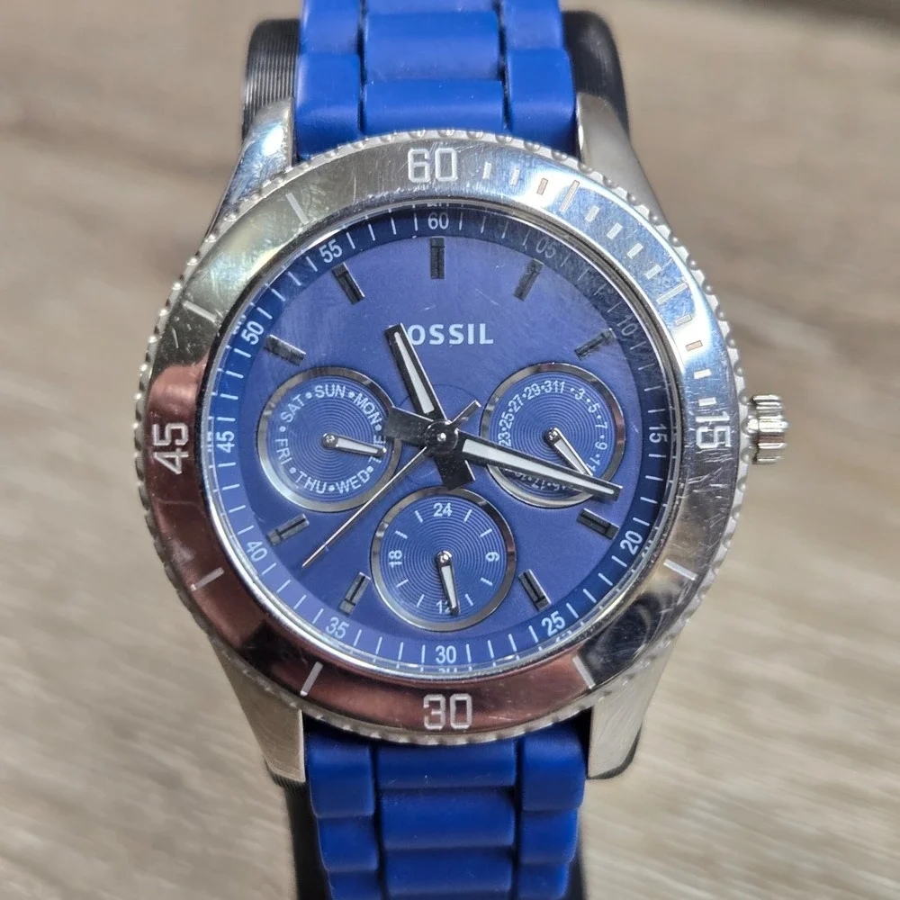 Fossil Stella ES2872 Womens Blue Multifunction Watch Blue Silicone Band Day Date